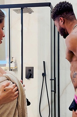 Lady Lyne Getting A Full Fuck Treatment - 03