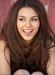 Victoria Justice - 05