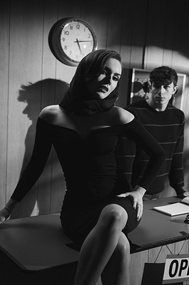 Freya Parker Pounding Her Pussy On A Hard Cock - 00