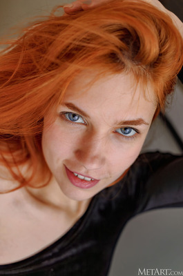 Ariel Dawn Slips Out Of Black Velvet And Spreads - 02