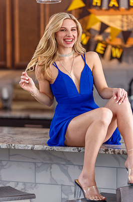 Cheerleader Kait - New Sparkly Heels & Deepthroat - 02