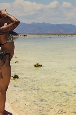 Tattooed Babe Asami - 02