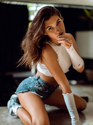 Elly Super Hot Body - 20