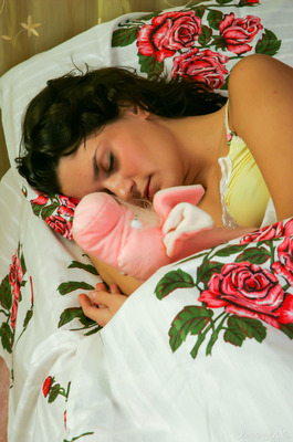 Roza A Wakes Up And Plays With Herself - 00